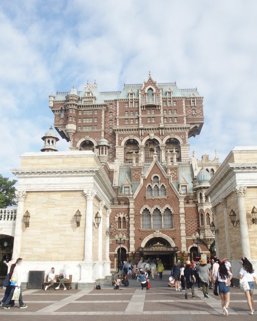 ディズニー 東京 カリフォルニア フロリダのタワー オブ テラーの怖さを比較 ビビリな私が一番怖かったのはどこ クレカトラベラー