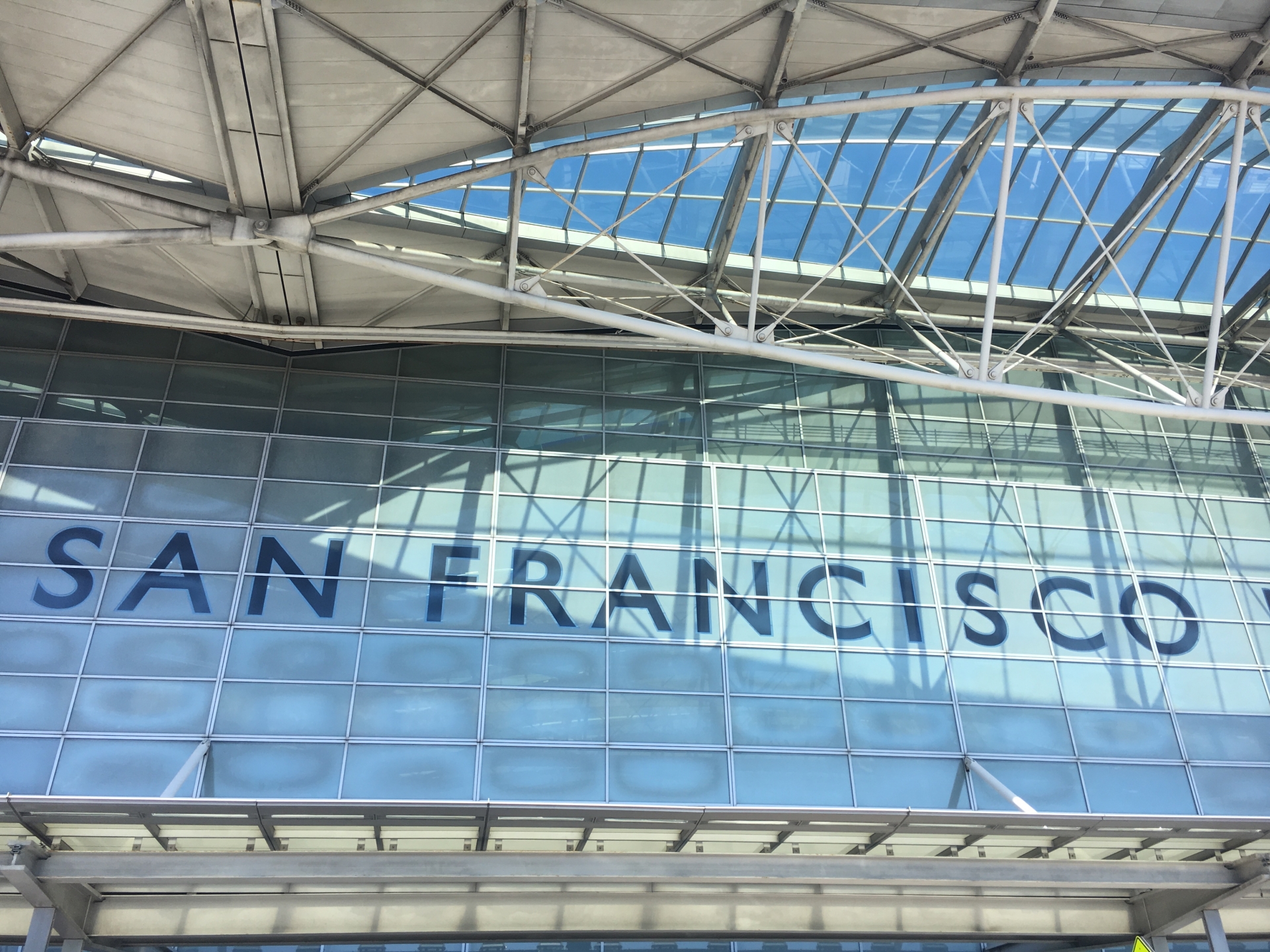 サンフランシスコ国際空港で国内線から国際線 ユナイテッド航空 Ana の乗り継ぎについて ユナイテッドクラブも解説 クレカトラベラー